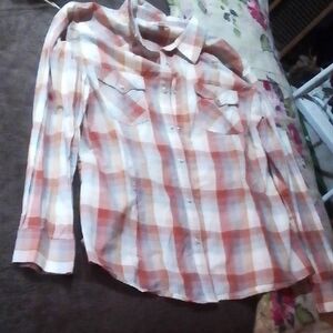 Wrangler Retro Woman's Shirt. Snap Buttons.